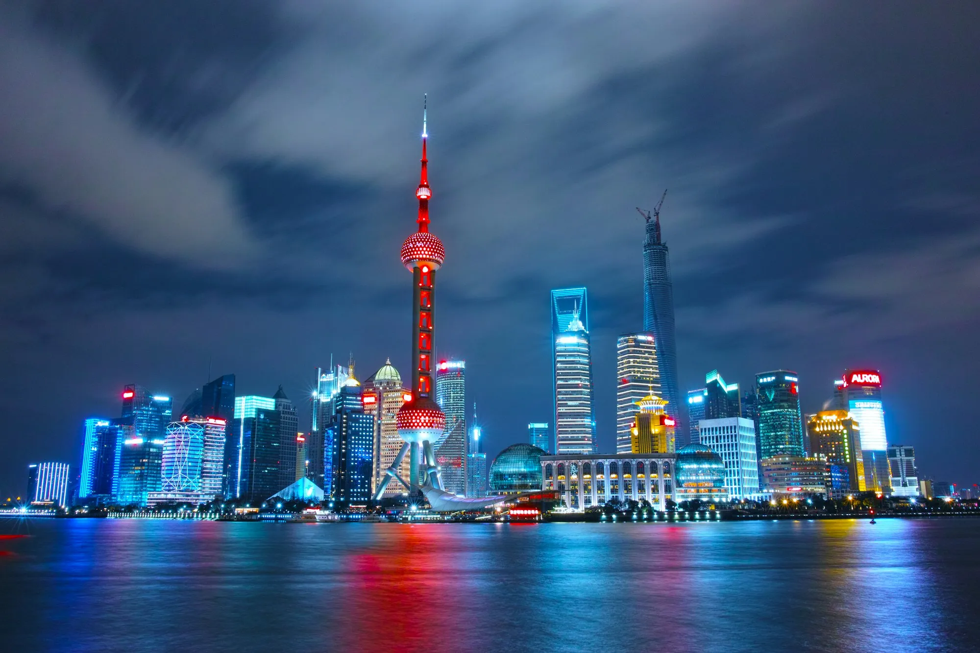 算力政治的三條主線：美國管制、企業分流與中國的變通